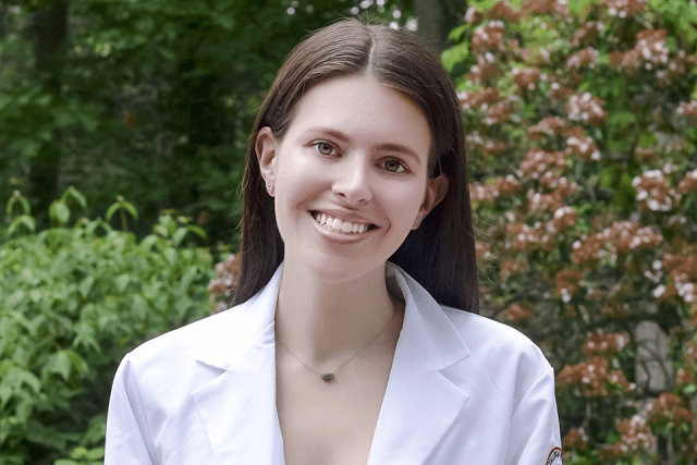 Allison Luntz headshot